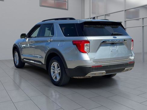 Used 2023 Ford Explorer XLT w/ Equipment Group 202A AWD/4WD image 5