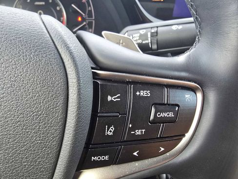 Used 2025 Lexus ES 350 w/ Premium Package image 31