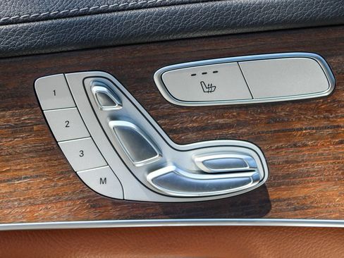 Certified 2020 Mercedes-Benz GLC 43 AMG 4MATIC image 23