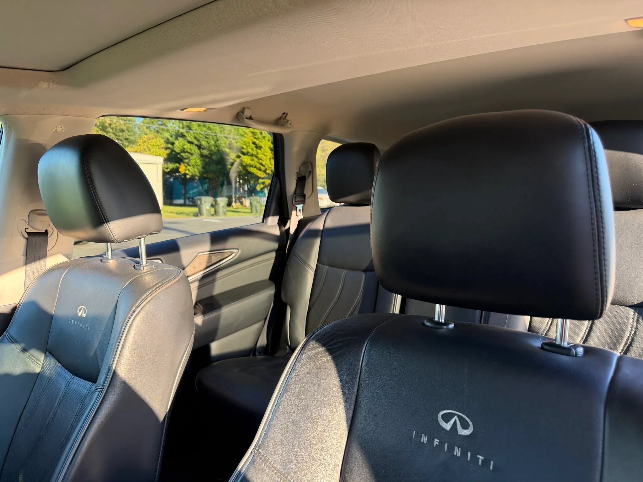 Used 2013 INFINITI JX35 FWD w/ Cargo Pkg image 13