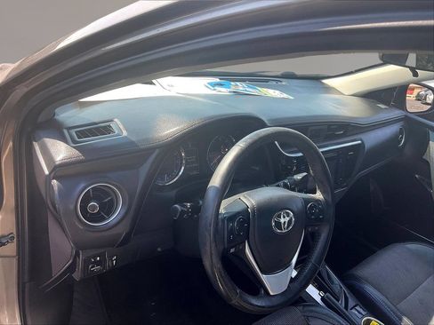 Used 2017 Toyota Corolla SE w/ Carpet Mat Package (TMS) FWD image 15