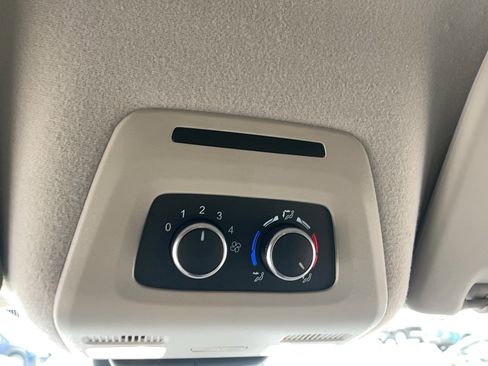 Used 2023 Ford Transit 350 XLT image 15