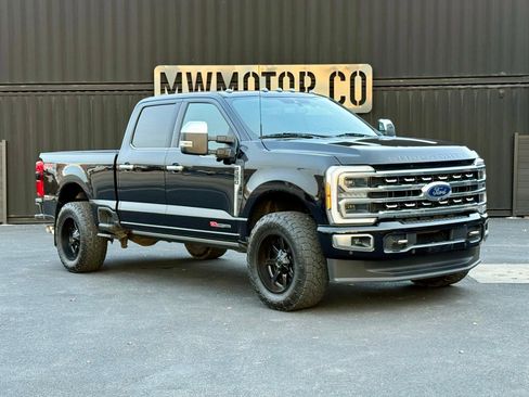 Used 2023 Ford F350 Platinum image 1