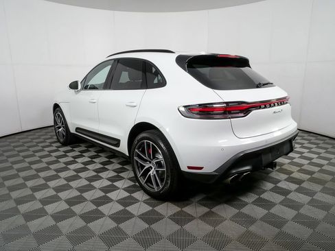 Certified 2022 Porsche Macan S AWD/4WD image 3