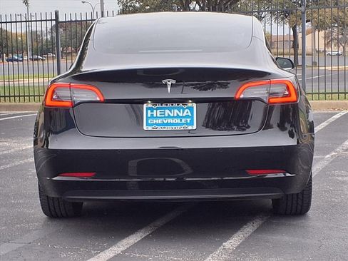 Used 2019 Tesla Model 3 Standard Range Plus image 6