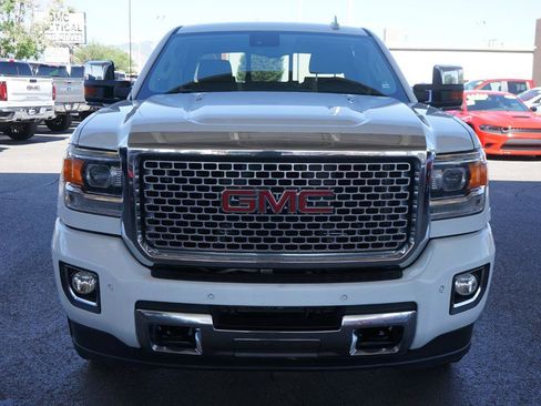 Used 2015 GMC Sierra 2500 Denali w/ Duramax Plus Package AWD/4WD image 8