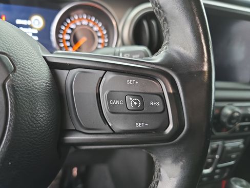 Used 2021 Jeep Wrangler Unlimited Sport image 17