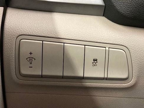 Used 2018 Hyundai Tucson SEL image 16