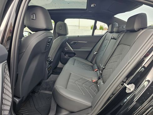 New 2026 BMW 530i xDrive w/ Executive Package image 13