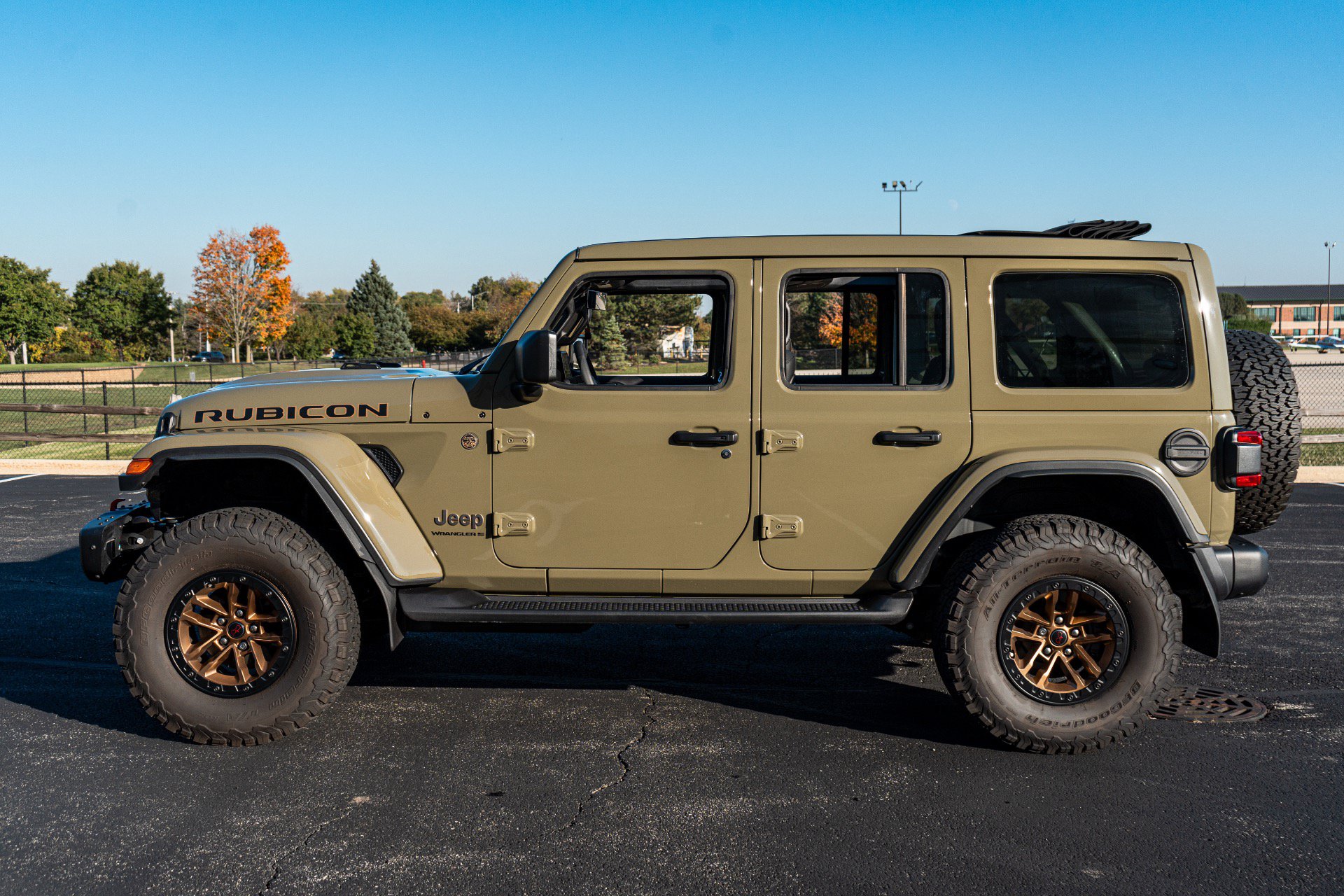 Used 2026 Jeep Wrangler Unlimited Rubicon AWD/4WD image 8