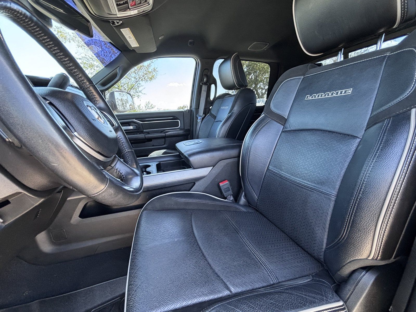 Used 2022 RAM 2500 Laramie w/ Night Edition AWD/4WD image 12