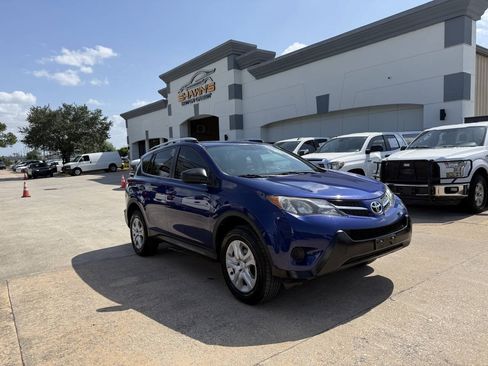 Used 2014 Toyota RAV4 LE FWD image 39