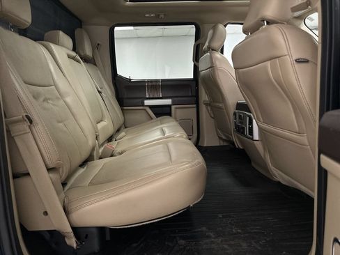 Used 2018 Ford F150 Lariat w/ Equipment Group 502A Luxury AWD/4WD image 22