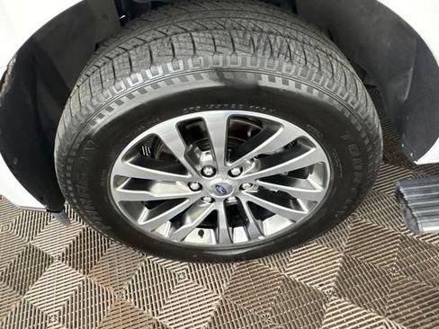 Used 2018 Ford Expedition Limited AWD/4WD image 30