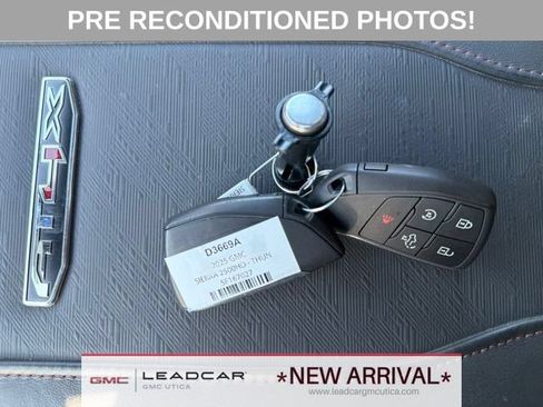 Used 2025 GMC Sierra 2500 AT4X AWD/4WD image 25