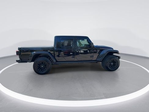 Used 2025 Jeep Gladiator Mojave AWD/4WD image 9