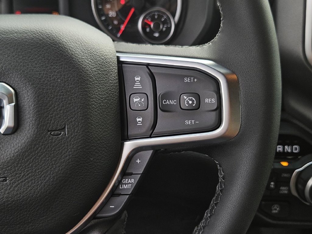Used 2026 RAM 1500 4x4 Crew Cab image 19