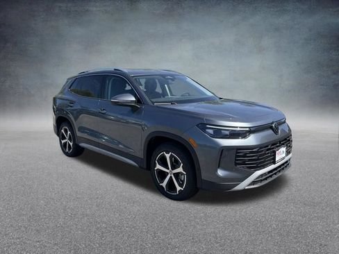 New 2026 Volkswagen Tiguan SE AWD/4WD image 7