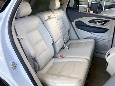 Used 2024 GMC Terrain Denali w/ Denali Premium Package AWD/4WD image 26