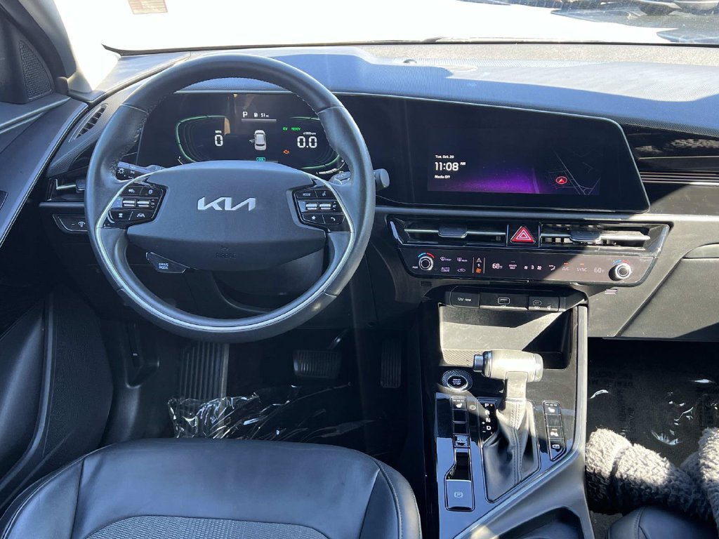 Used 2023 Kia Niro EX FWD image 18