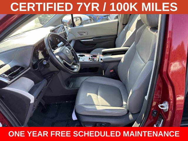 Used 2022 Toyota Sienna XLE AWD/4WD image 14