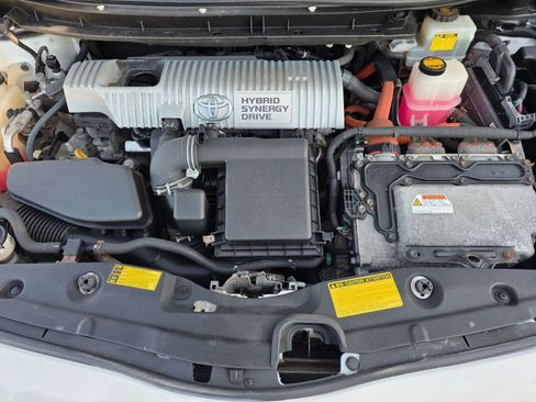Used 2010 Toyota Prius Three image 21