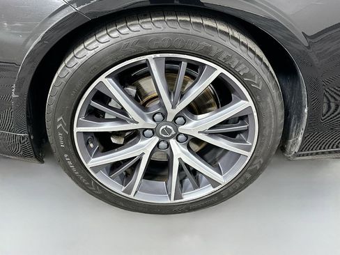Used 2018 Volvo S90 T5 Momentum w/ Momentum Plus Package FWD image 32
