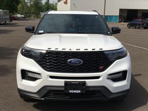 Used 2020 Ford Explorer ST w/ ST High-Performance Pack AWD/4WD image 9