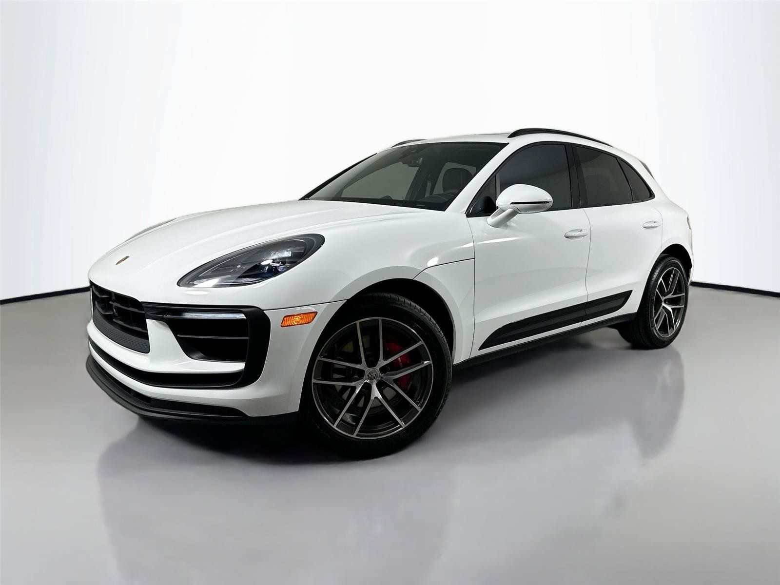 Certified 2026 Porsche Macan S AWD/4WD image 1