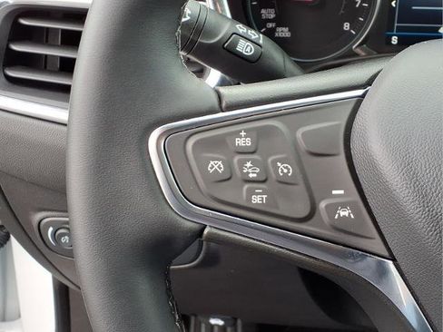 Used 2024 Chevrolet Equinox LT image 16