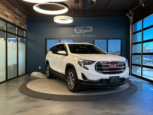 Used 2018 GMC Terrain SLT w/ Preferred Package AWD/4WD image 1