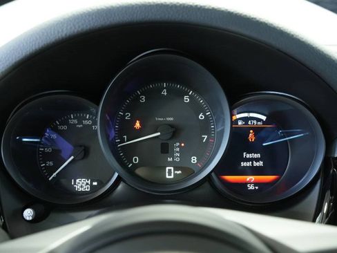 Used 2024 Porsche Macan image 14