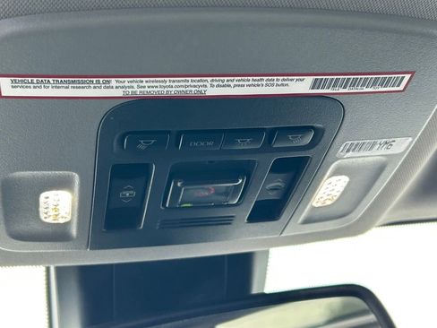 Used 2021 Toyota Camry XSE image 18