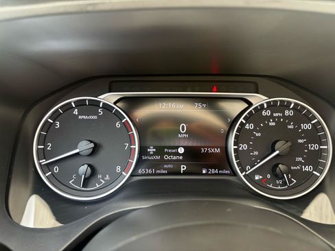 Used 2024 Nissan Rogue S AWD/4WD image 16