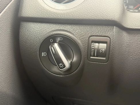 Used 2013 Volkswagen Tiguan S AWD/4WD image 22