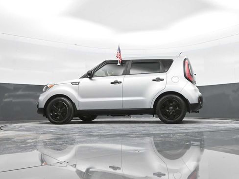 Used 2019 Kia Soul image 34