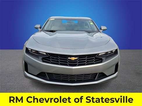 Used 2023 Chevrolet Camaro LT image 2