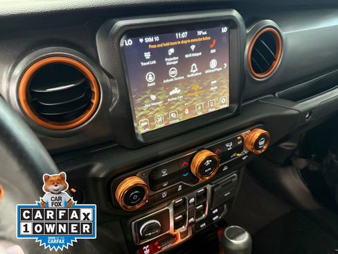 Used 2023 Jeep Gladiator Mojave AWD/4WD image 17