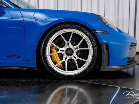 Used 2025 Porsche 911 GT3 RWD image 26