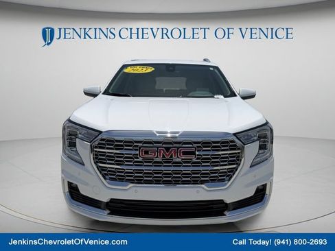 Used 2023 GMC Terrain Denali AWD/4WD image 12