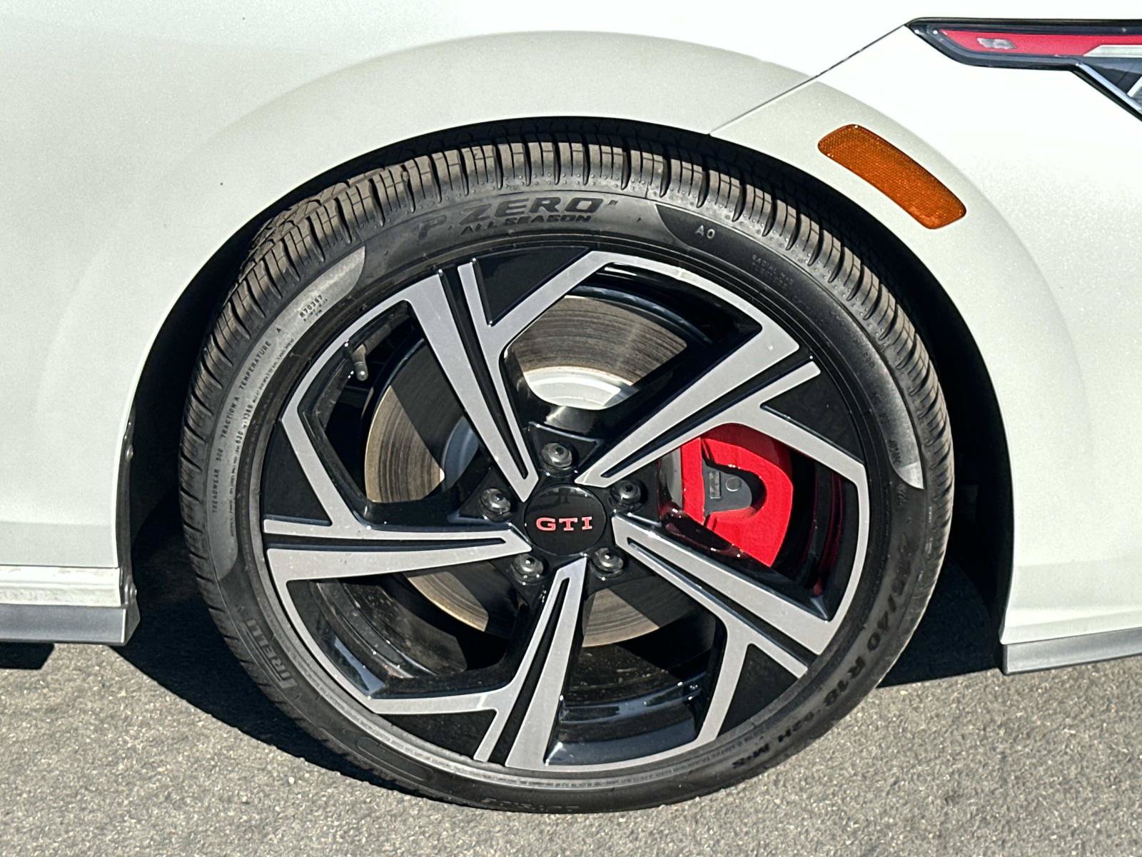 New 2026 Volkswagen GTI SE FWD image 6