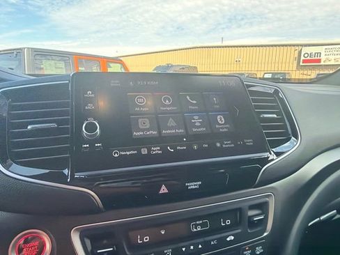 Used 2025 Honda Ridgeline TrailSport image 27