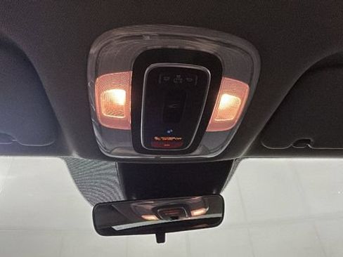 Used 2025 Hyundai Elantra SEL FWD image 25