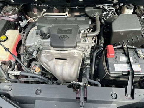 Used 2018 Toyota RAV4 XLE FWD image 30