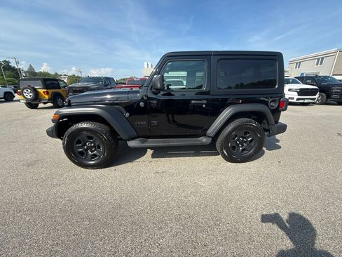 Used 2023 Jeep Wrangler Sport AWD/4WD image 2