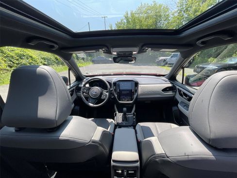 Used 2025 Subaru Forester Limited AWD/4WD image 30