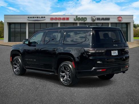 New 2026 Jeep Grand Wagoneer Limited AWD/4WD image 9