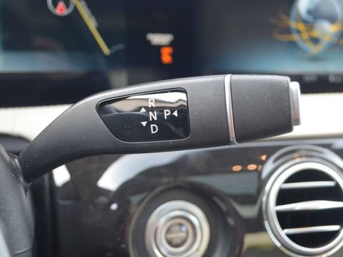 Used 2018 Mercedes-Benz S 560 Sedan image 43