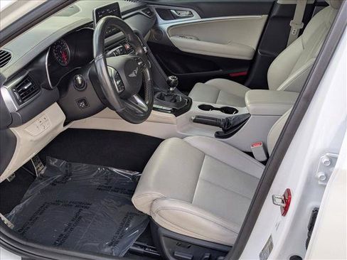 Used 2020 Genesis G70 2.0T Sport RWD image 15