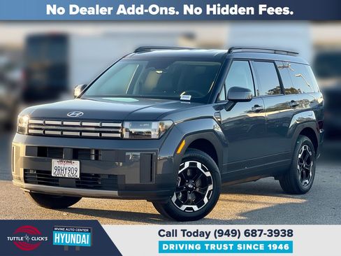 Used 2025 Hyundai Santa Fe SEL image 1